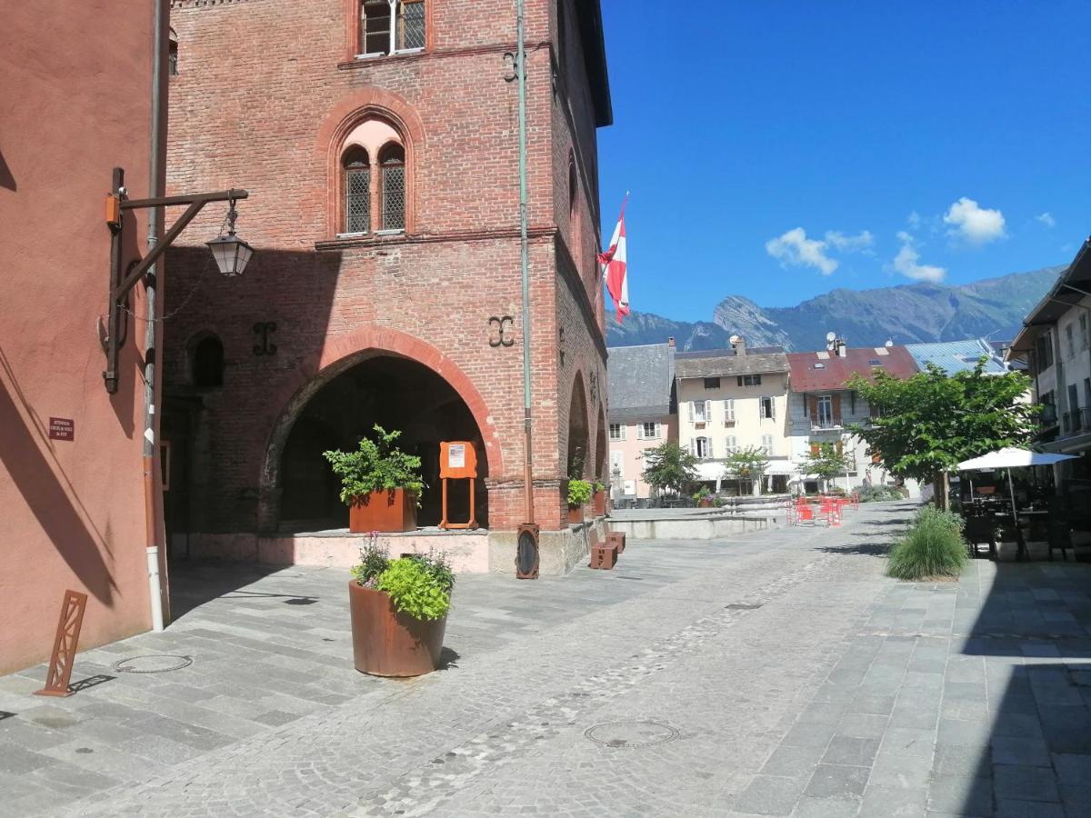 Residence Lawawi Pres De La Gare Au Calme البيتفيل المظهر الخارجي الصورة